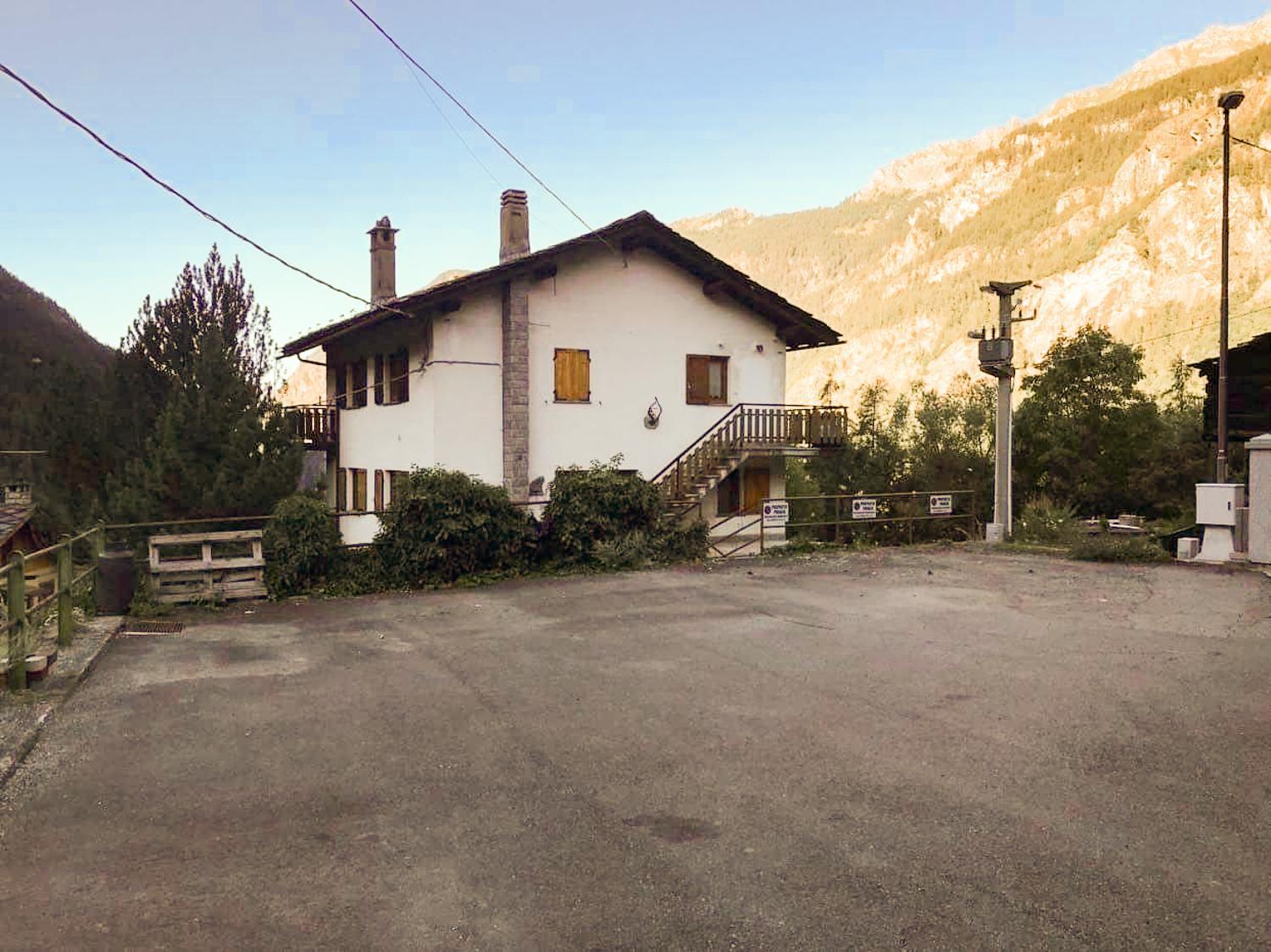 Relax & Sports -Cervinia- Maison Valtournenche Exteriör bild